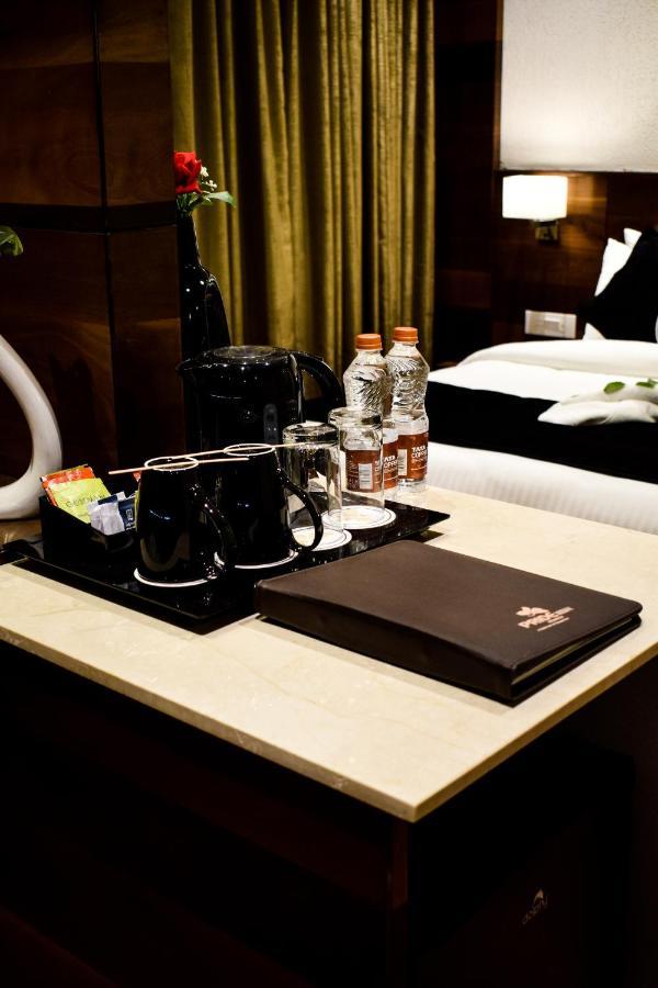 Pride Hotel And Resort Рішикеш Екстер'єр фото